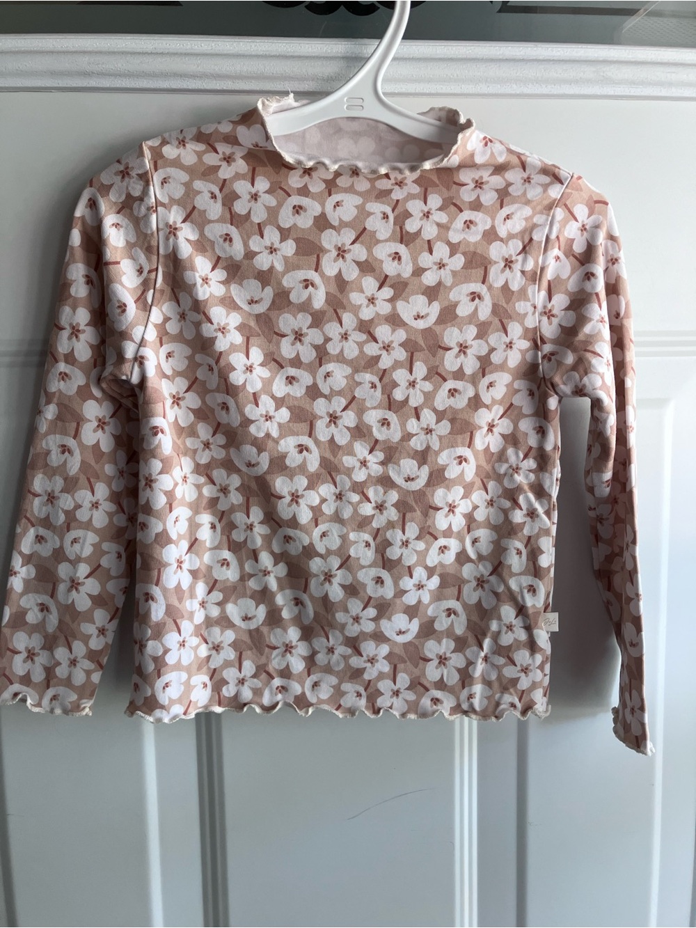 Jax & Lennon neutral floral lettuce hem long sleeve shirt 4T 5T